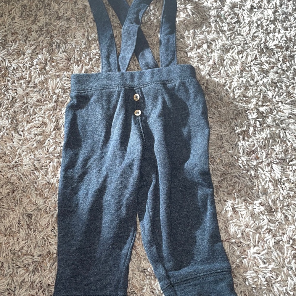 Boys grey suspenders